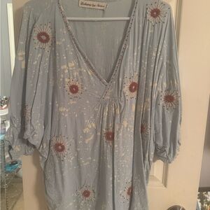 Boheme Gray Blouse with Floral Embroidery Relaxed V-neck Three-quarter Sleeves